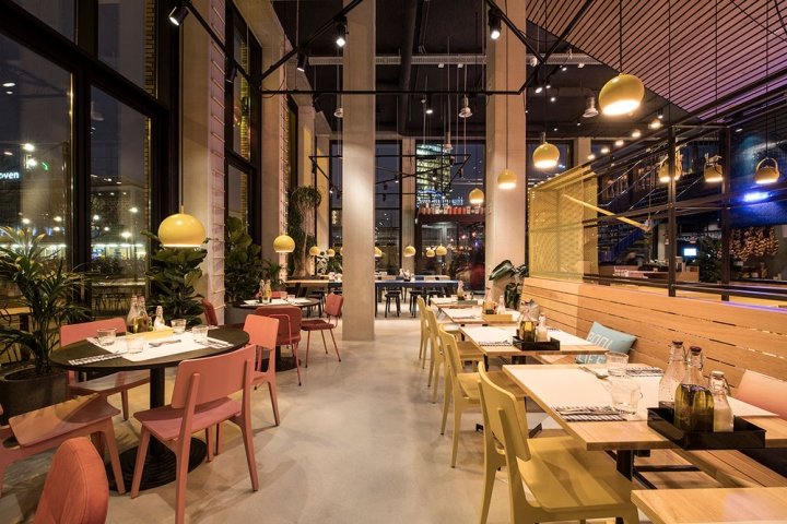 埃因霍温泳池，ninetynine，埃因霍温 – 荷兰