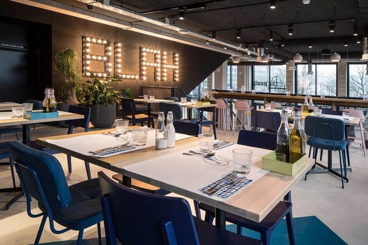 埃因霍温泳池，ninetynine，埃因霍温 – 荷兰