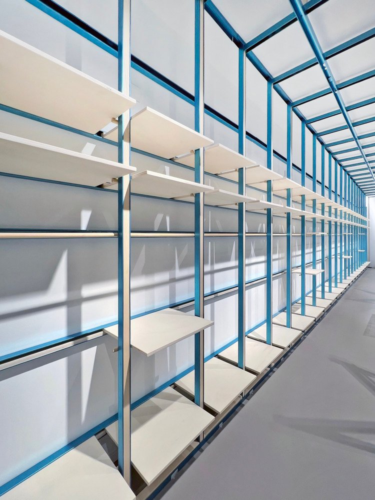 双面商店由 Francesca Perani Enterprise + Bloomscape Architecture 设计