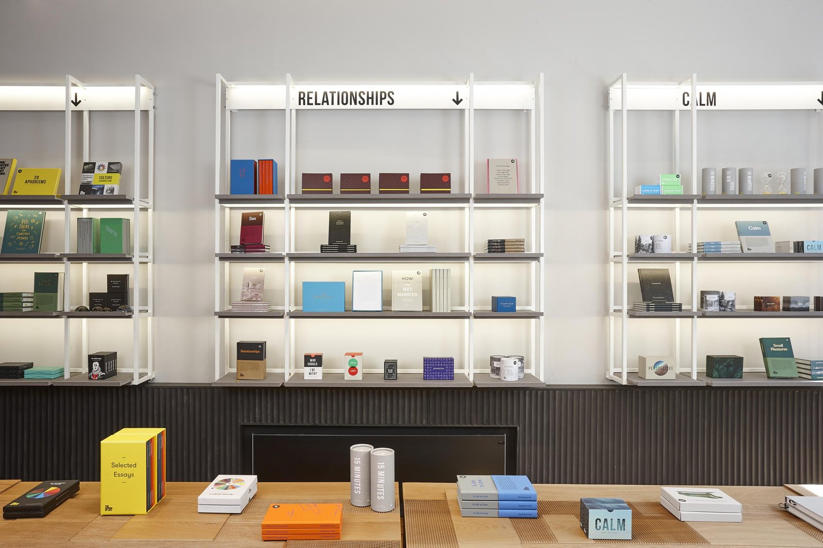 A Shop For Life – The School Of Life 伦敦店由建筑师 Sash Scott 和 Tamzin Hanke 翻新。