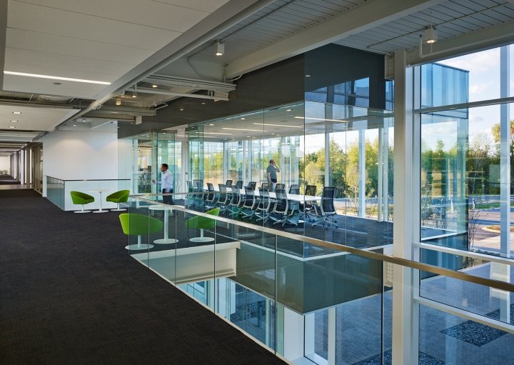 位于南卡罗来纳州斯巴达堡的 BMW by Perkins+Will 现场运营中心