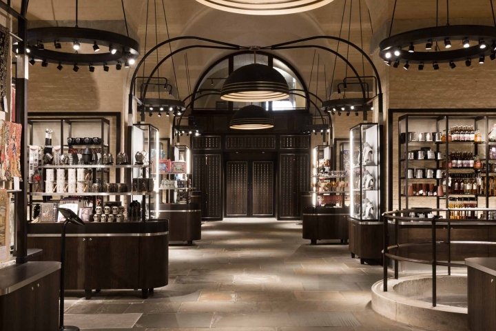 英国伦敦金纳斯利肯特设计的白塔礼品店 英国伦敦金纳斯利肯特设计的白塔礼品店