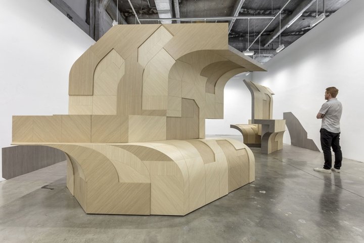 斯皮纳古 (Spinagu) 的深入研究与展览，洛杉矶 – 加利福尼亚州