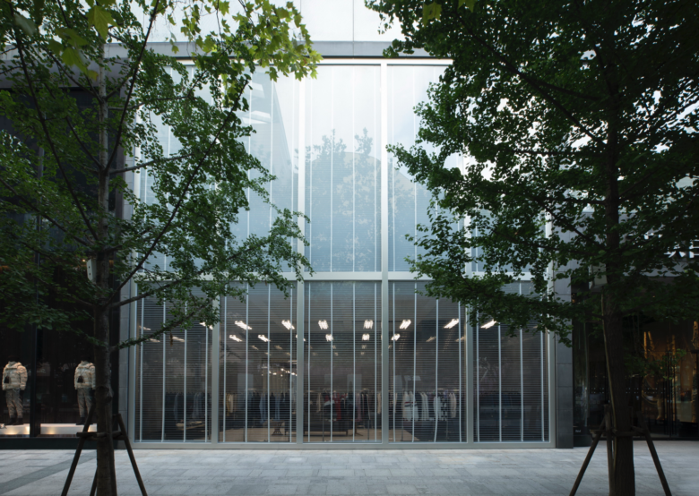 Thom Browne 商店由 ASA studio Albanese 设计 Thom Browne 商店由 ASA studio Albanese 设计