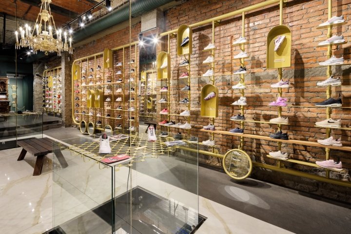 Tike 精品店,Kolege Studio,贝尔格莱德 – 塞尔维亚 Tike 精品店,Kolege Studio,贝尔格莱德 – 塞尔维亚