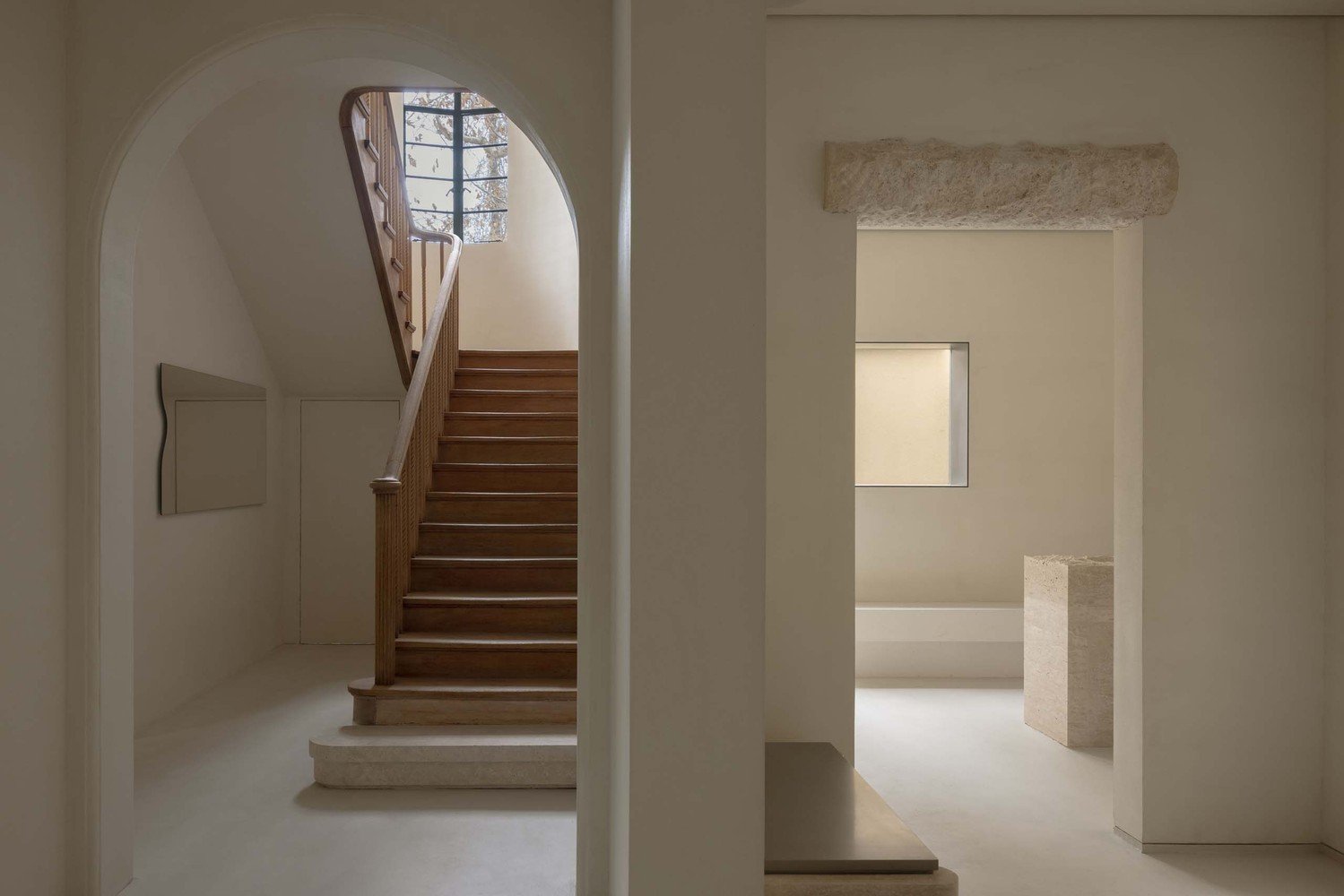 前往夏日上海旗舰店 by F.O.G. 建筑学