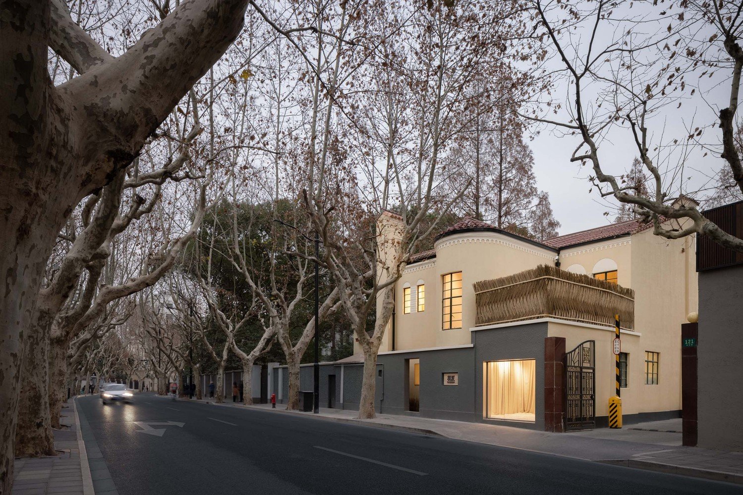 前往夏日上海旗舰店 by F.O.G. 建筑学