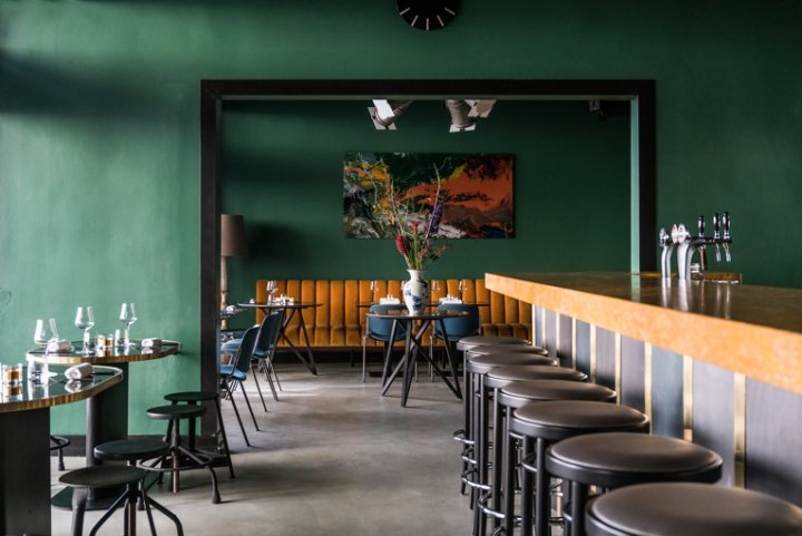 皮耶罗·扎纳塔 (Piero Zanatta) 设计的 To the Bone 餐厅，柏林 – 德国