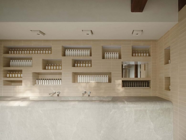 ToSummer 北京店 by F.O.G. 建筑学