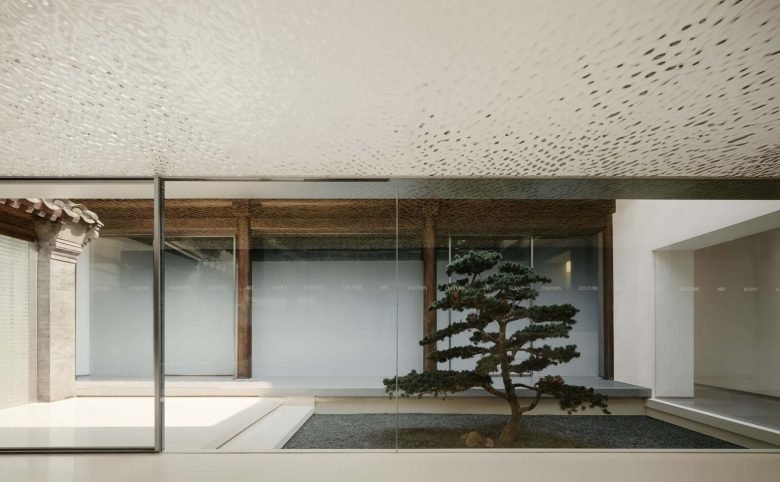 ToSummer 北京店 by F.O.G. 建筑学