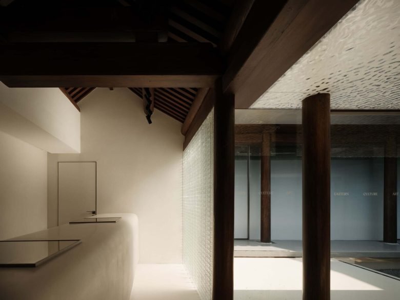 ToSummer 北京店 by F.O.G. 建筑学