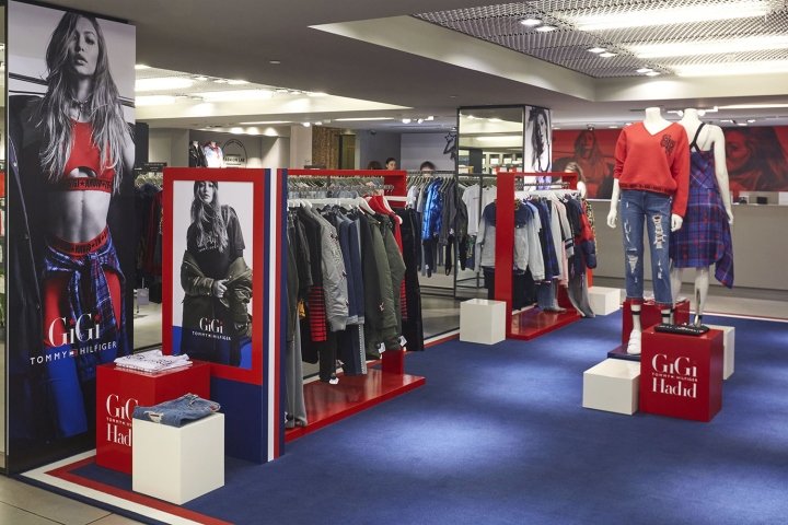 Tommy Hilfiger x Gigi Hadid 在英国伦敦 StudioXAG 伦敦时装周上进行时装秀