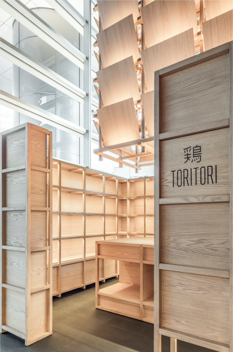 Esrawe Studio 设计的 Tori Tori 餐厅