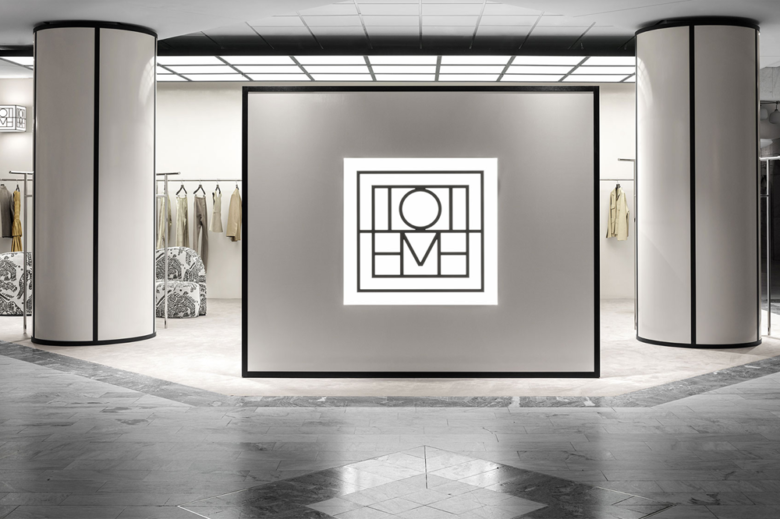 Totême 店中店 by Christian Halleröd