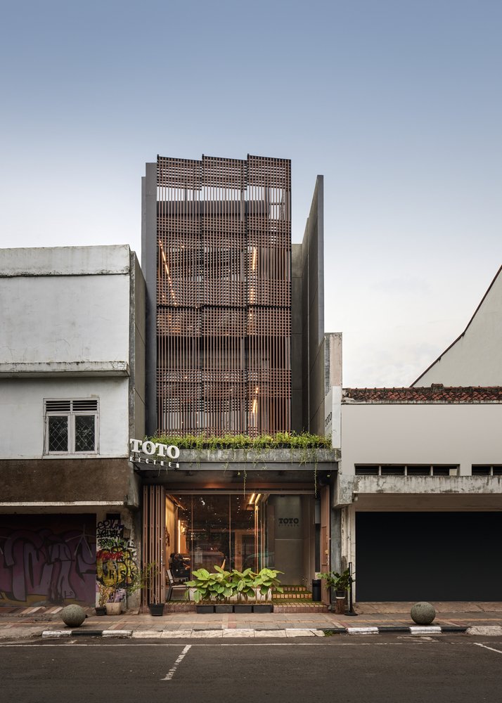 Toto 厨房陈列室 by Studio Avana