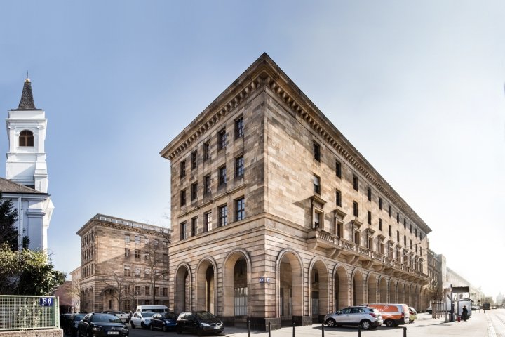 曼海姆市政厅 E5 由 Dittel Architekten 设计，曼海姆 – 德国