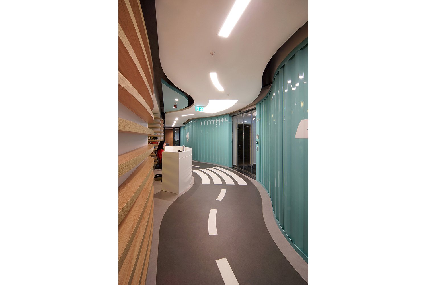 Transbatur 办公室 / OSO Architecture