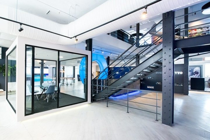 Travelstart 总部由 Inhouse 设计，南非开普敦