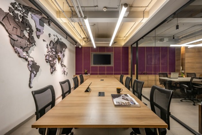 由 Sharan Architecture + Design 设计的 Trident Mediquip Limited 办公室 由 Sharan Architecture + Design 设计的 Trident Mediquip Limited 办公室