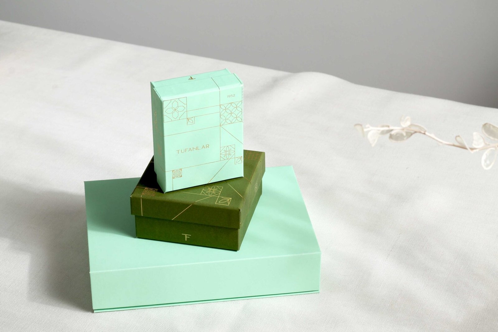 Tufanlar 1952 由盐和糖创意工作室设计