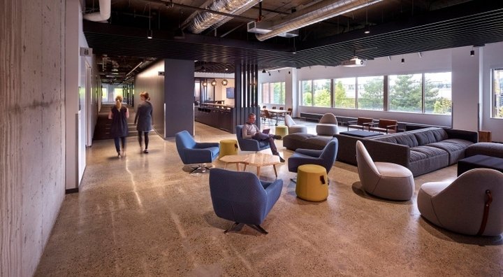 Turn 10 Studios 办公室，由 B+H Architects 设计，华盛顿州雷德蒙德