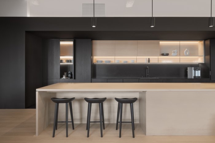 转 / 河资本办公室 / Studio Sarah Willmer Architecture