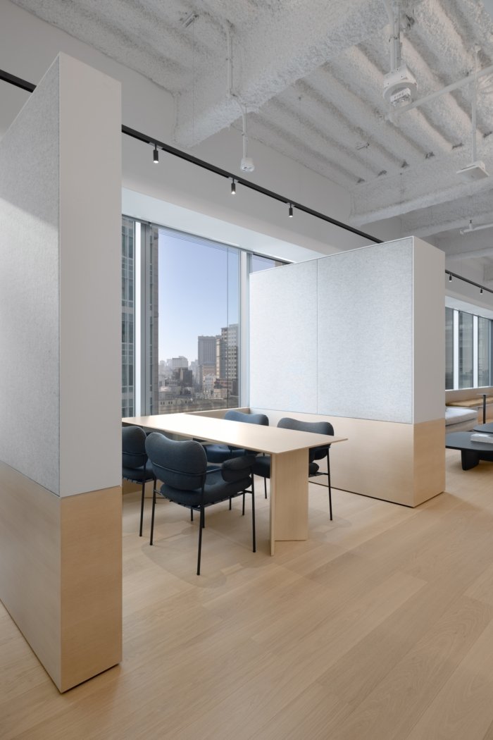 转 / 河资本办公室 / Studio Sarah Willmer Architecture