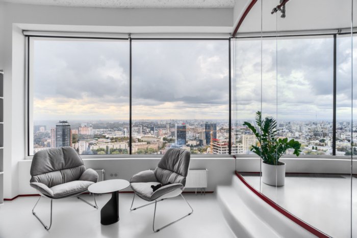 劳里兄弟 (Lauri Brothers) 设计的 U-Smart 办公室 劳里兄弟 (Lauri Brothers) 设计的 U-Smart 办公室