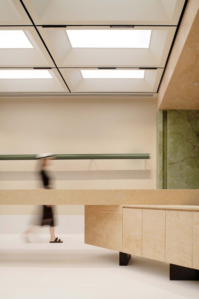 由 One Fine Day Studio & Partners 设计的 UIXIU 精品店