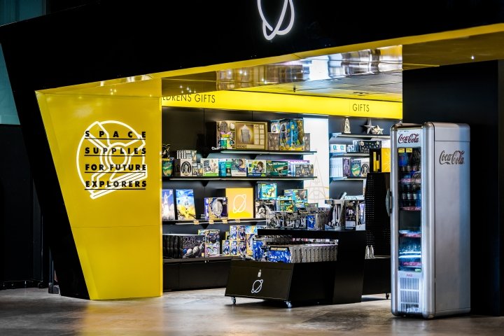 英国国家航天中心商店，由 Mynt 设计，莱斯特 – 英国