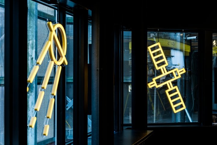 英国国家航天中心商店，由 Mynt 设计，莱斯特 – 英国