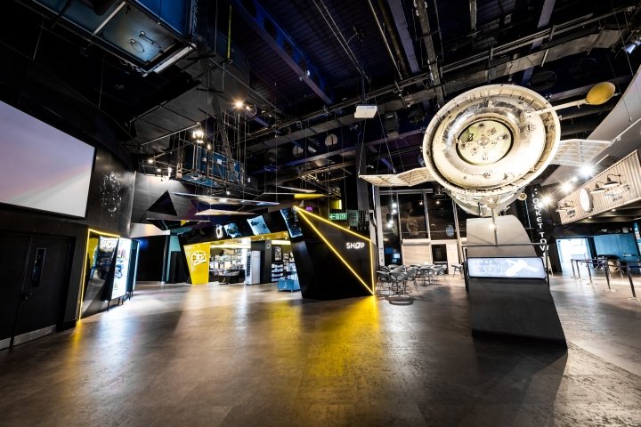 英国国家航天中心商店，由 Mynt 设计，莱斯特 – 英国