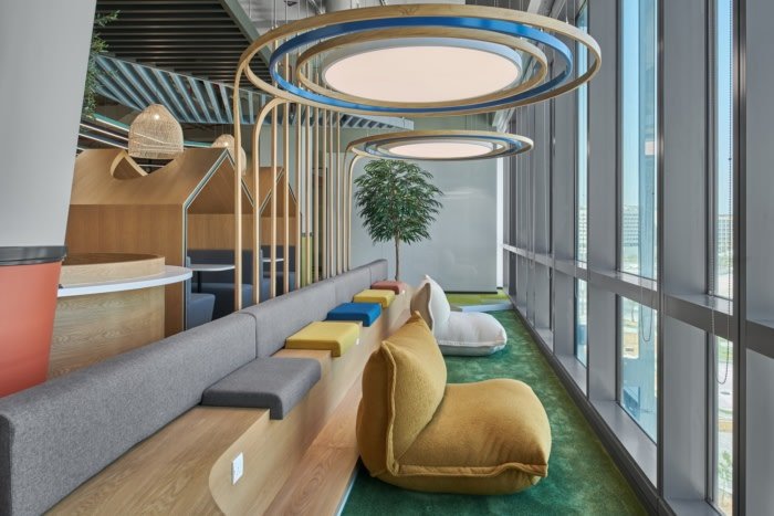 育碧办公室由 Spacewell Interiors 设计