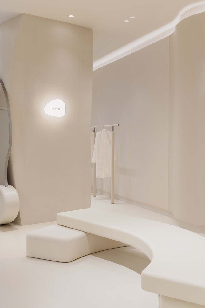 Sò Studio 设计的 Ubras 概念店