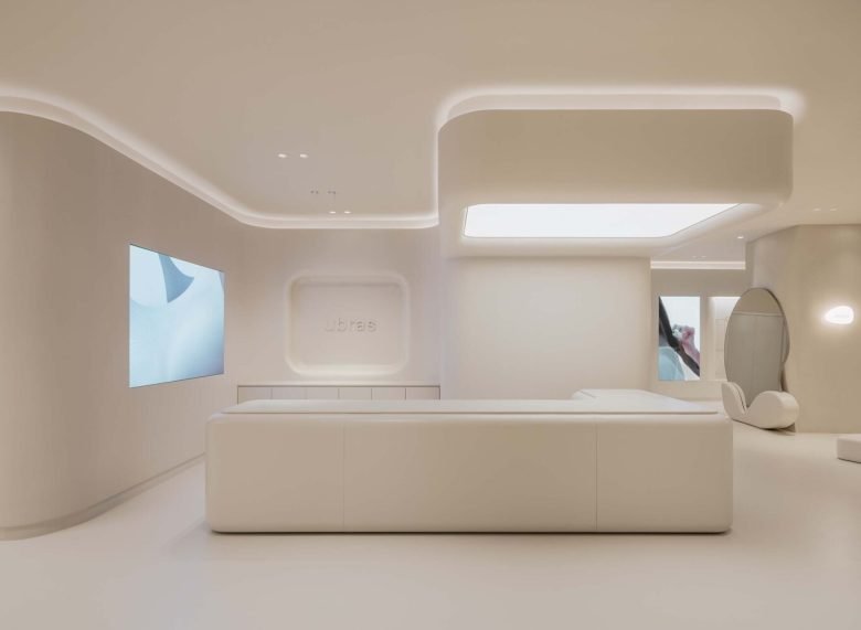 Sò Studio 设计的 Ubras 概念店