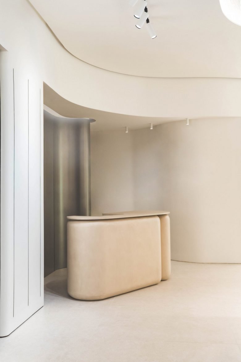 Ulanka CuldeSac 的“进站购物”