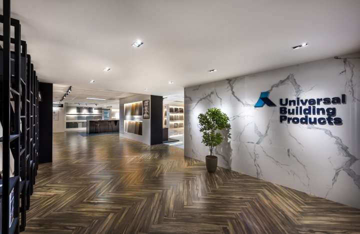 通用建筑产品陈列室由 Casey Chua / ADX Architects 设计，新加坡