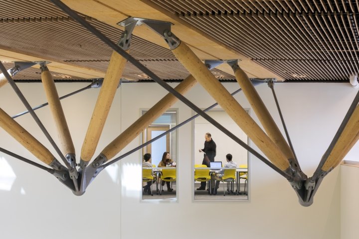 马萨诸塞大学阿默斯特分校设计大楼,由 Leers Weinzapfel Associates 设计,阿默斯特 – 马萨诸塞州 马萨诸塞大学阿默斯特分校设计大楼,由 Leers Weinzapfel Associates 设计,阿默斯特 – 马萨诸塞州