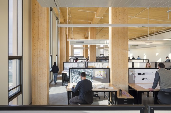 马萨诸塞大学阿默斯特分校设计大楼,由 Leers Weinzapfel Associates 设计,阿默斯特 – 马萨诸塞州 马萨诸塞大学阿默斯特分校设计大楼,由 Leers Weinzapfel Associates 设计,阿默斯特 – 马萨诸塞州