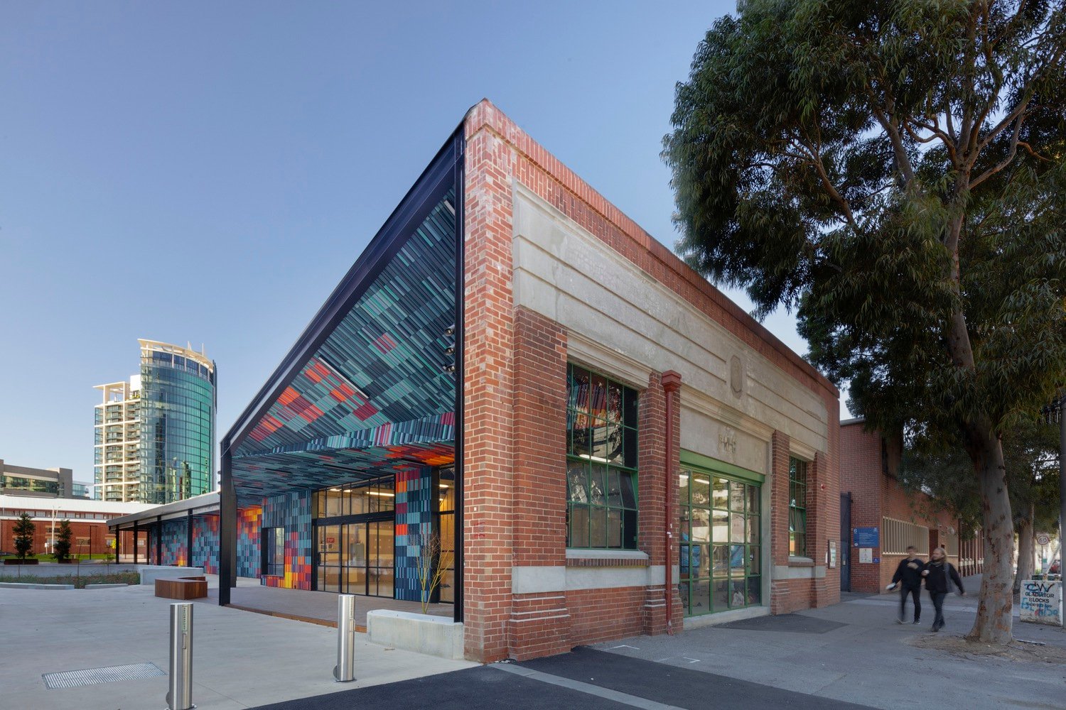 墨尔本大学南岸之旅结束由 Searle x Waldron Architecture 设计