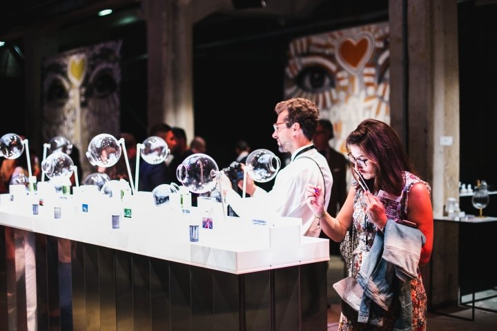 2017 年意大利佛罗伦萨 Pitti Fragranze Fair 上的 Unscent“Fragrance is who you are”