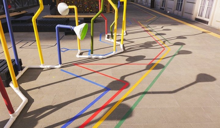 由 Garis Architects 设计的城市交响乐装置，马来西亚吉隆坡