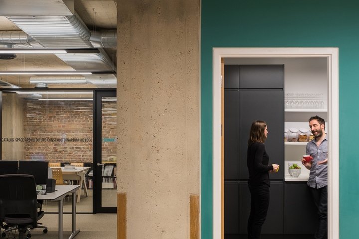 Useful Simple Trust Office，由 Useful Studio 设计，英国伦敦