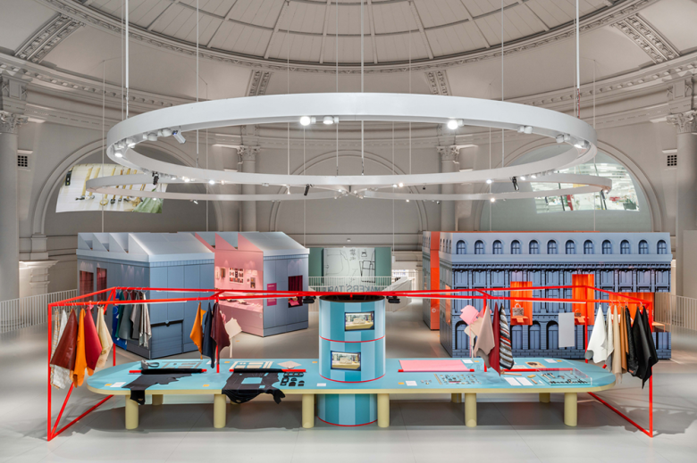 V&A 手袋：MUTT 工作室举办的 Inside Out 展览