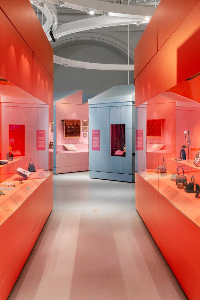 V&A 手袋：MUTT 工作室举办的 Inside Out 展览