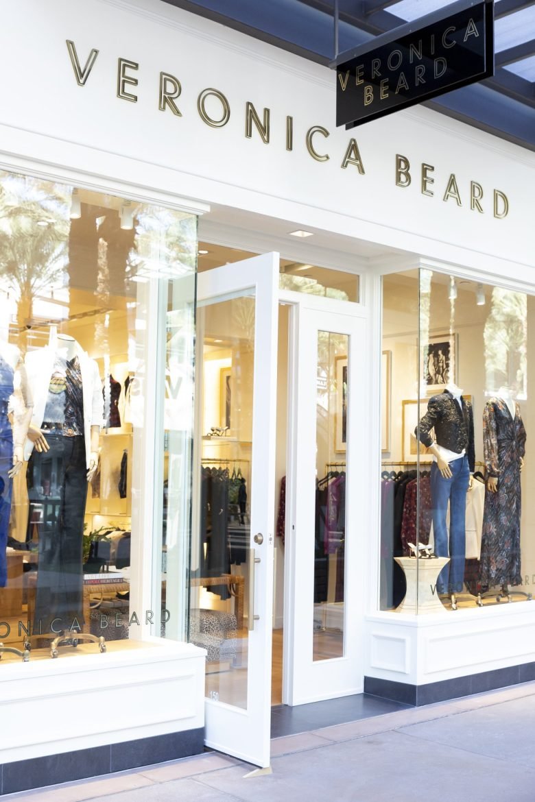 维罗妮卡·比尔德 (Veronica Beard)，亚利桑那州斯科茨代尔