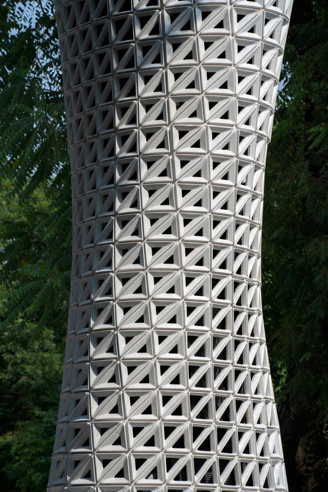 Studio Symbiosis 设计的 VERTO 空气净化塔