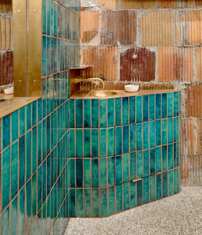 联合车站提箱商店由 Kilogram Studio 设计