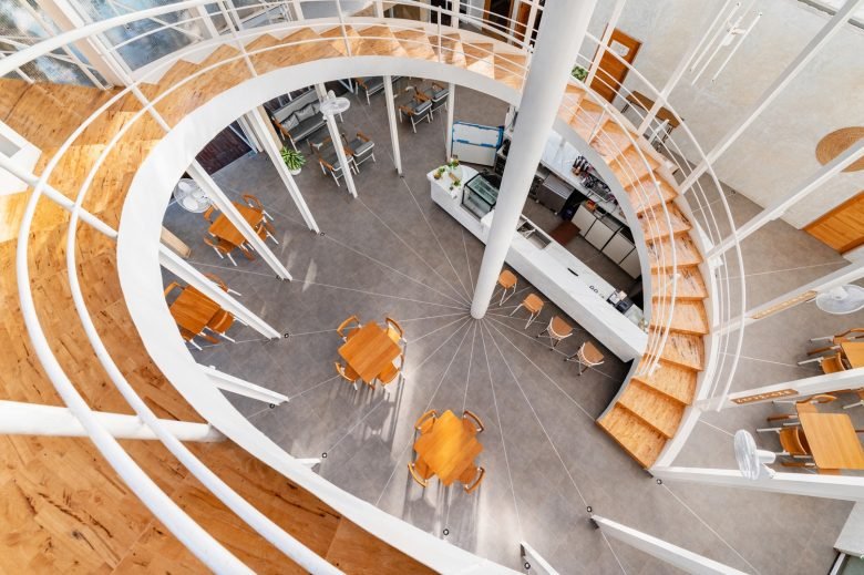 Varee Valley Jungle Junction 餐厅和咖啡厅由 NPDA Studio 设计