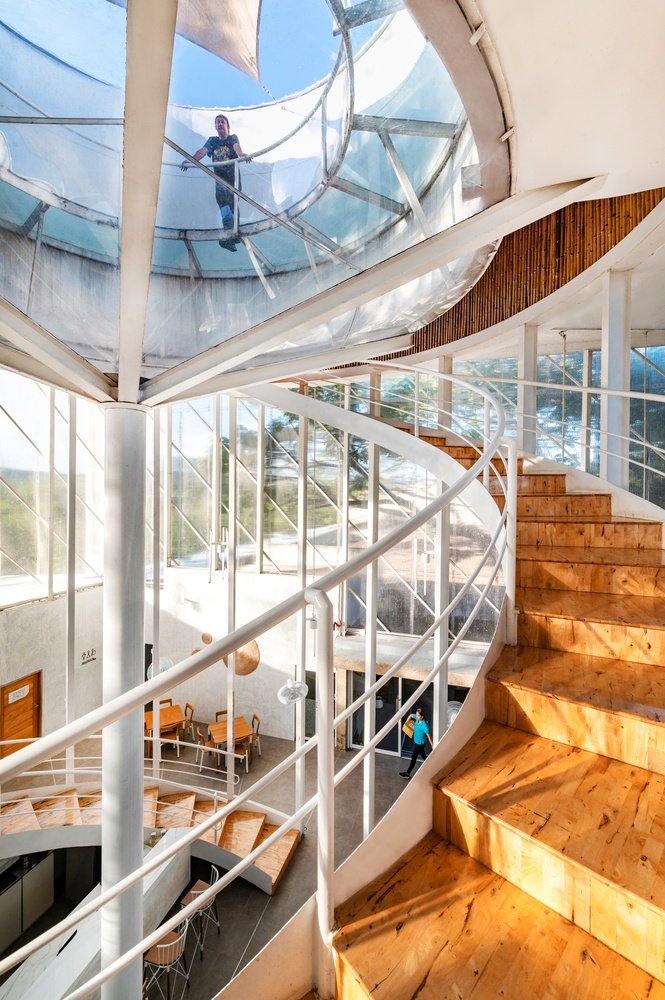 Varee Valley Jungle Junction 餐厅和咖啡厅由 NPDA Studio 设计